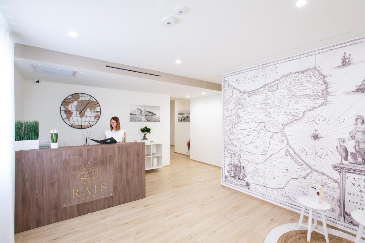 B&B Rais Luxury Rooms Vieste Buitenkant foto