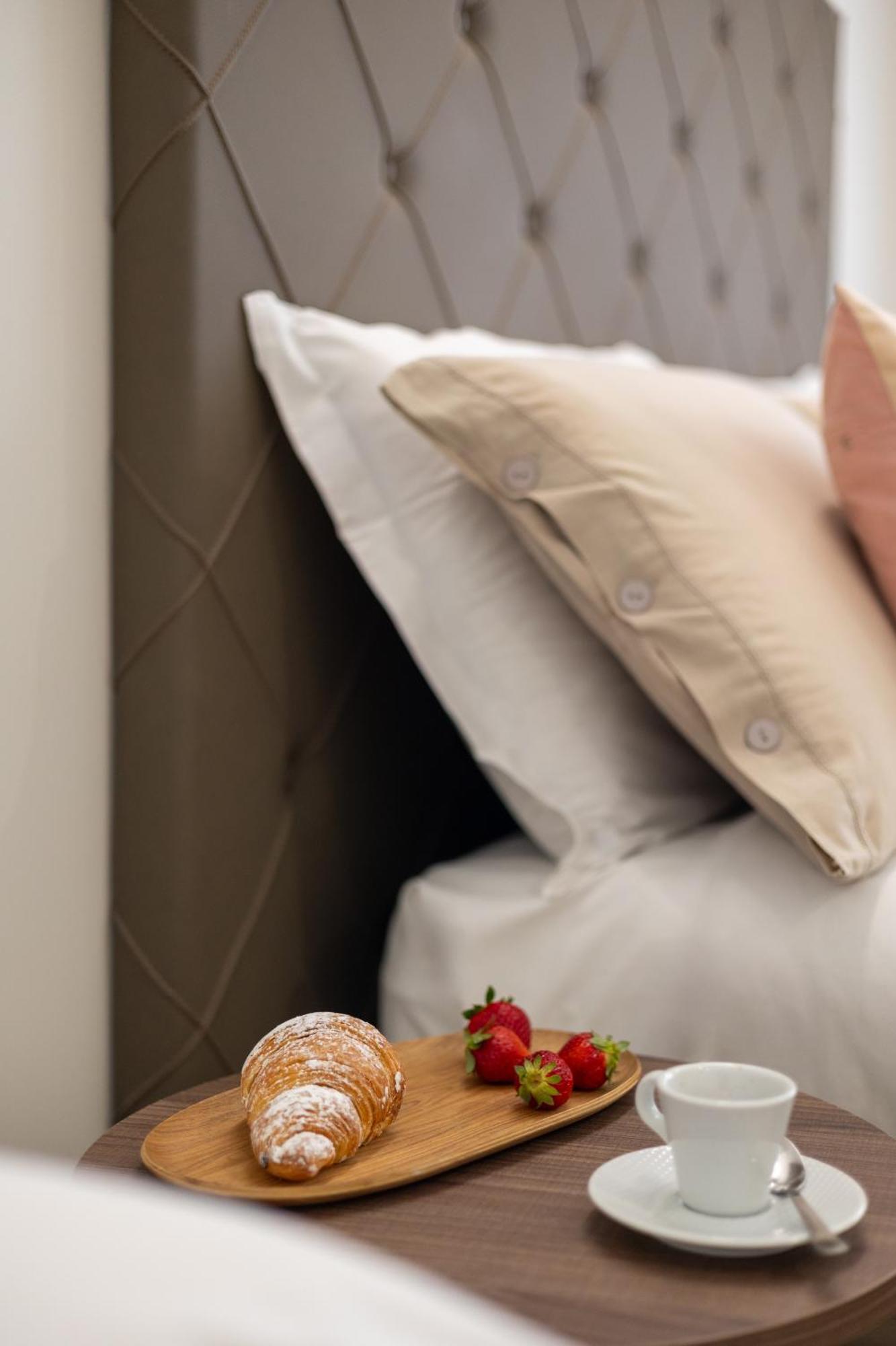 B&B Rais Luxury Rooms Vieste Buitenkant foto